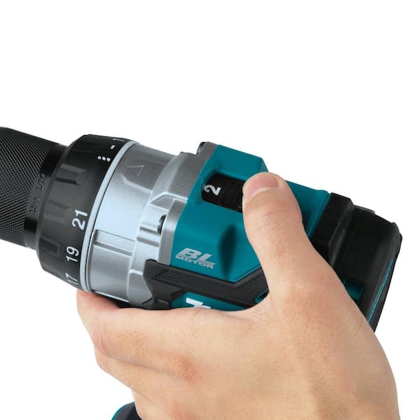 Makita 18V LXT Lithium-Ion Compact Brushless Cordless 1/2 in. Driver-Drill  Kit with Two 5.0 Ah Batteries, Charger, Bag XFD12T - The Home Depot