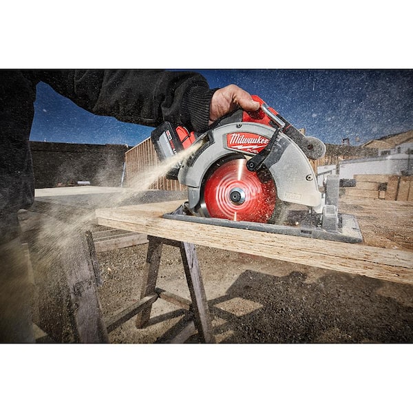 Black & Decker BDCS1800 Circular Saw 18V Cordless Tool With Battery 5 Inch  TESTD