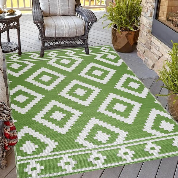 PLAYA RUG Milan Green and Creme 8 ft. x 10 ft. Folded Reversible Recycled Plastic Indoor Outdoor Area Rug Floor Mat PLY F MLN GC 8X10 The Home Depot