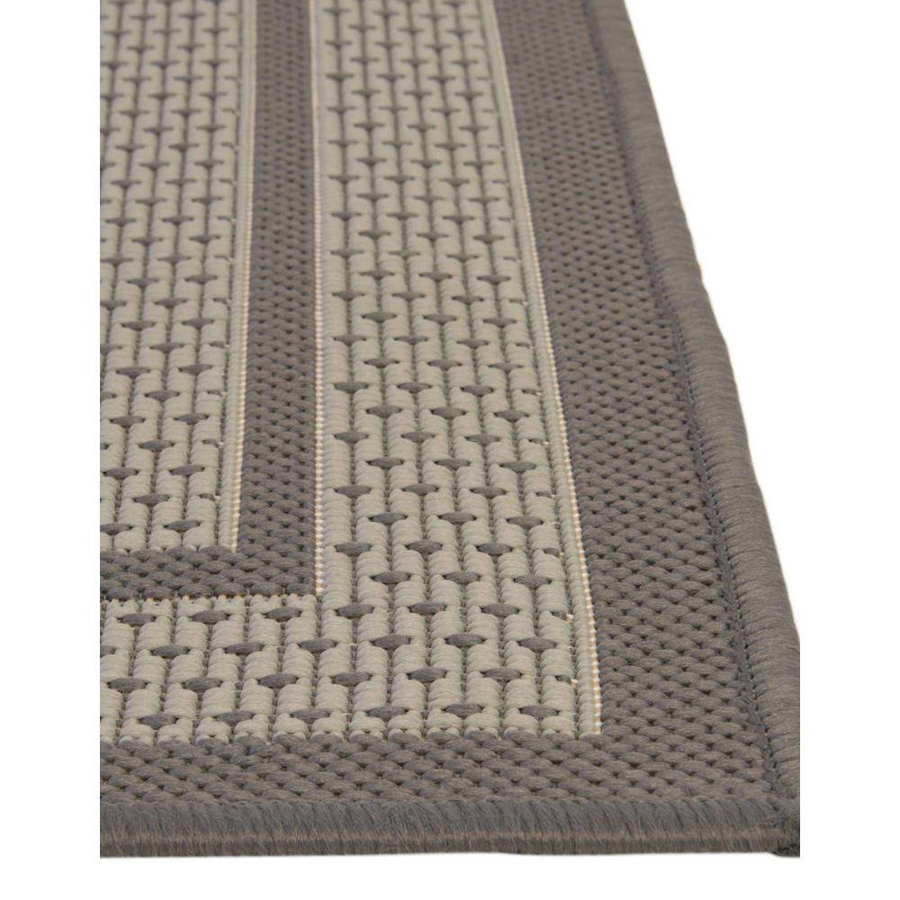 Reversible Easy-Care Gray Synthetic Outdoor Rug 7' x 10'