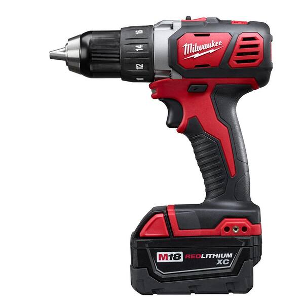 Milwaukee - M18 18-Volt Lithium-Ion Cordless Combo Kit (7-Tool) with (1) 3.0Ah and (1) 1.5Ah Battery, (1) Charger, (1) Tool Bag