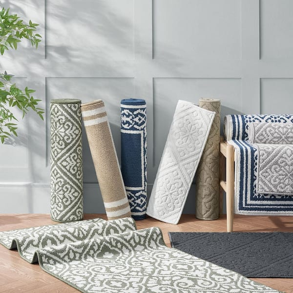 Laura Ashley Lorreta 2-Tone Light Gray/Ivory 2 ft. x 5 ft Border 2