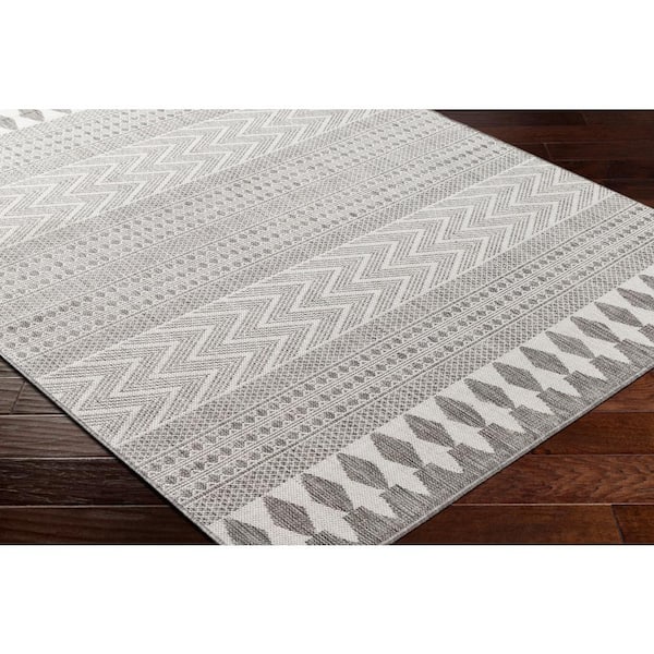 Long Beach Light Gray Tribal 7 ft. x 9 ft. Indoor/Outdoor Area Rug