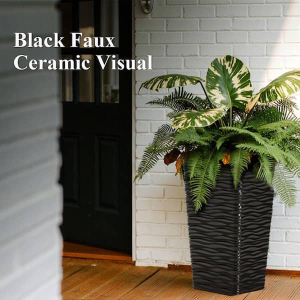 Primehome Garden 2-Pack 22 in Black Square Planters, Tapered
