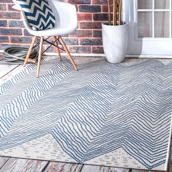 Wavy Geometric Blue 6 ft. x 9 ft. Indoor/Outdoor Patio Area Rug