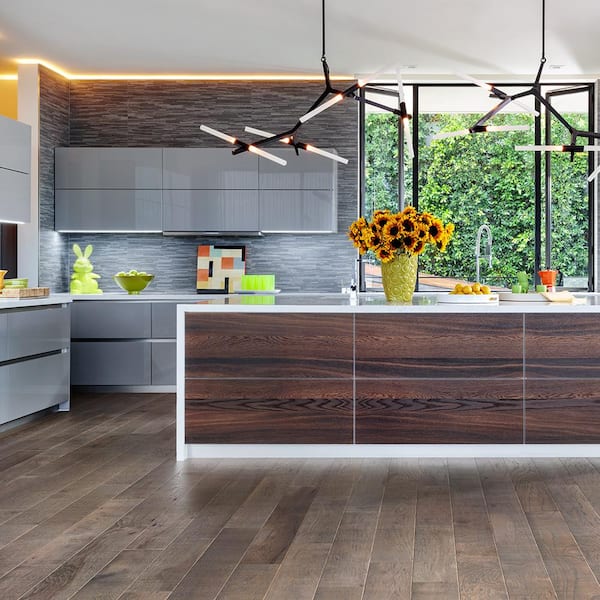 Manresa Hickory 3/8 in. T x 6.5 in. W Click Lock Wire Brushed Engineered Hardwood Flooring (23.64 sq. ft. / case)