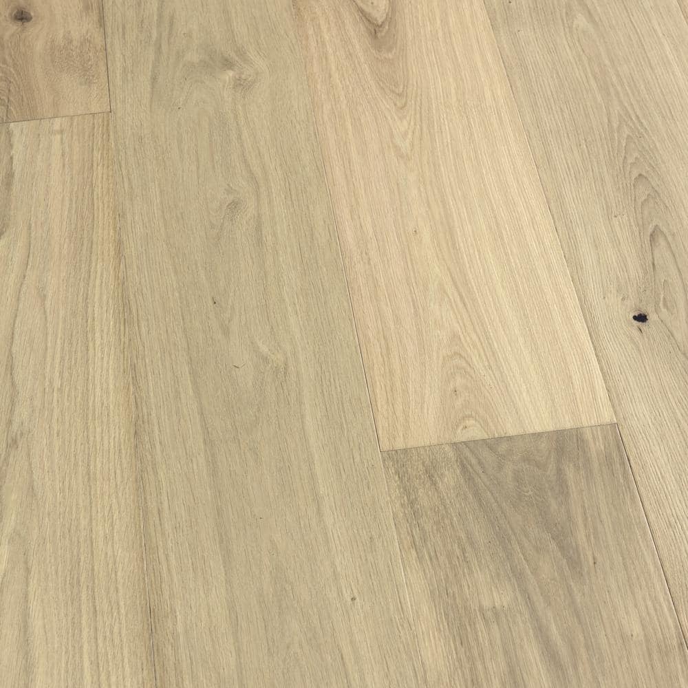 Malibu Wide Plank Benecia French Oak In T X In W Click Lock Wire Brushed Engineered