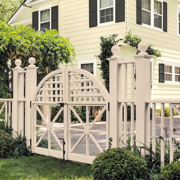 WOODEN HOUSE / Ivory