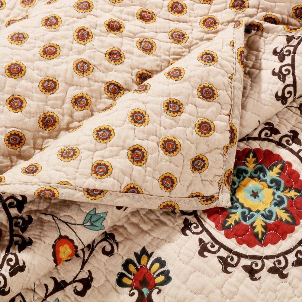 Full Red Cotton Reversible Quilt Set with Decorative Pillows