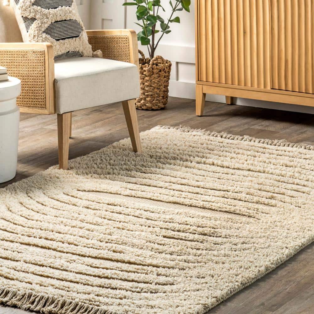 Ivory Hand-Tufted Wool and Cotton Shag Area Rug, 10' x 14'
