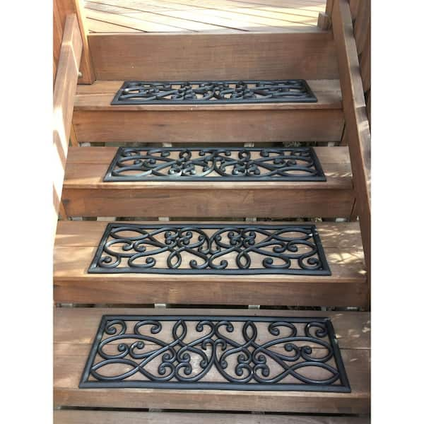 https://images.thdstatic.com/productImages/269263b8-47a6-42f2-ac44-42e7e3f7a7ba/svn/black-amerihome-stair-tread-covers-808261-31_600.jpg