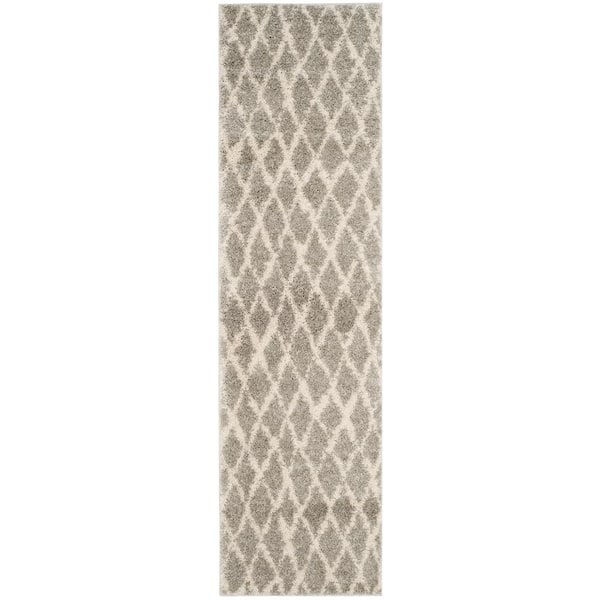 Berber Shag 2 ft. x 6 ft. Light Gray/Cream Geometric Multi-Diamonds Runner Rug