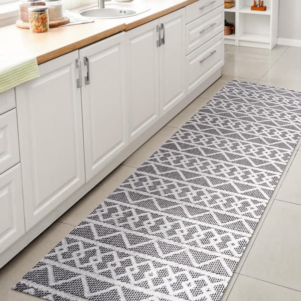 Aylan Black/Ivory 2 ft. x 8 ft. High-Low Pile Knotted Trellis Geometric Indoor/Outdoor Runner Rug