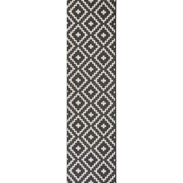 Cassady Charcoal 2 ft. x 7 ft. Diamond Indoor/Outdoor Runner Rug