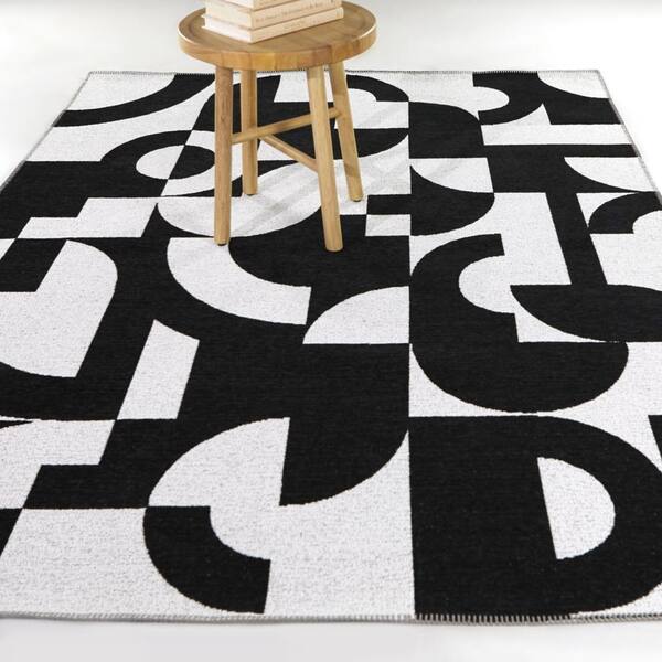 Halle Charcoal 5 ft. x 7 ft. Abstract Area Rug