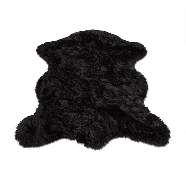 Walk on Me Faux Fur Area Rug Luxuriously Soft and Eco Friendly Bear Pelt 5' X 7' Black Made in France