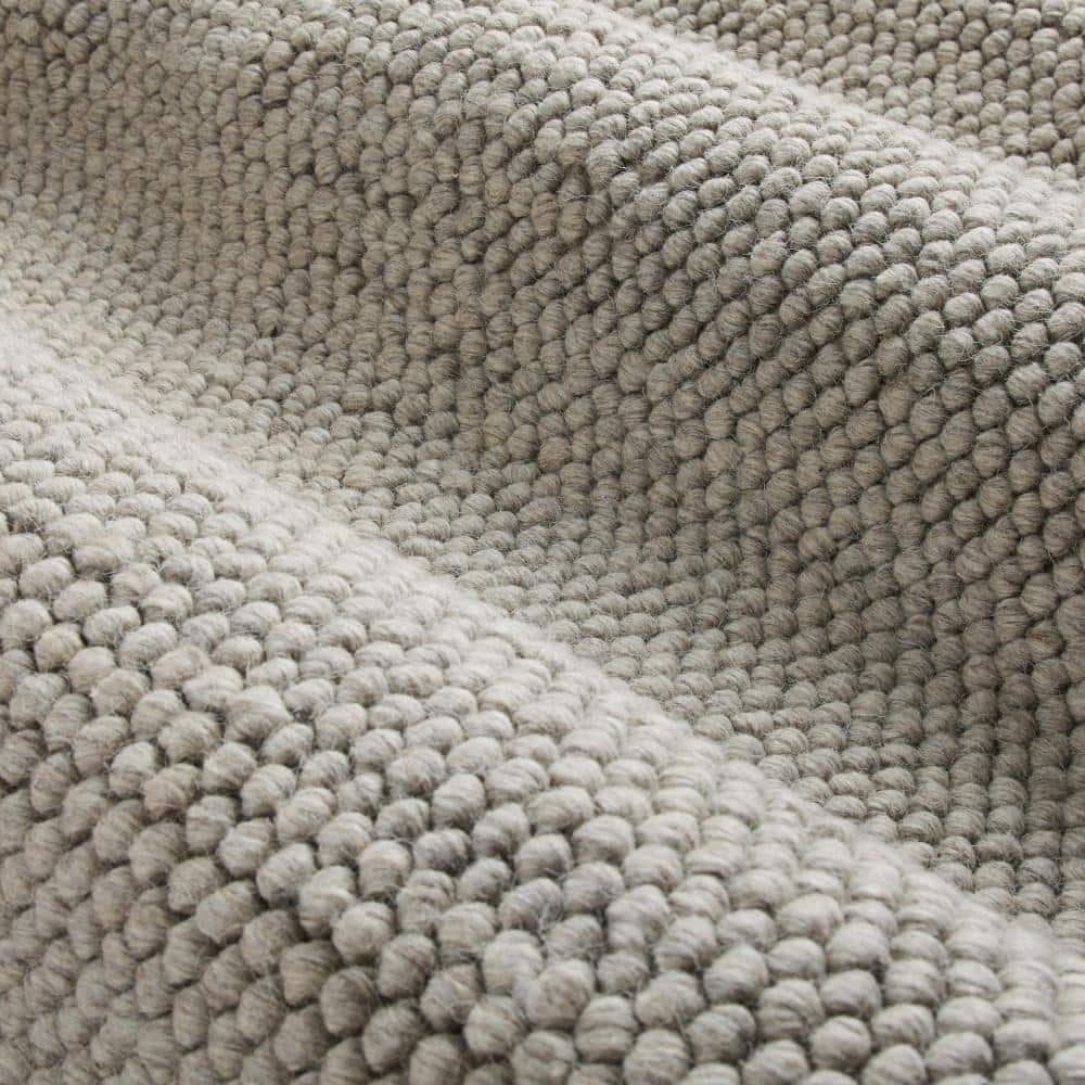 Handcrafted Beige Wool Rectangular Area Rug 5' x 7'