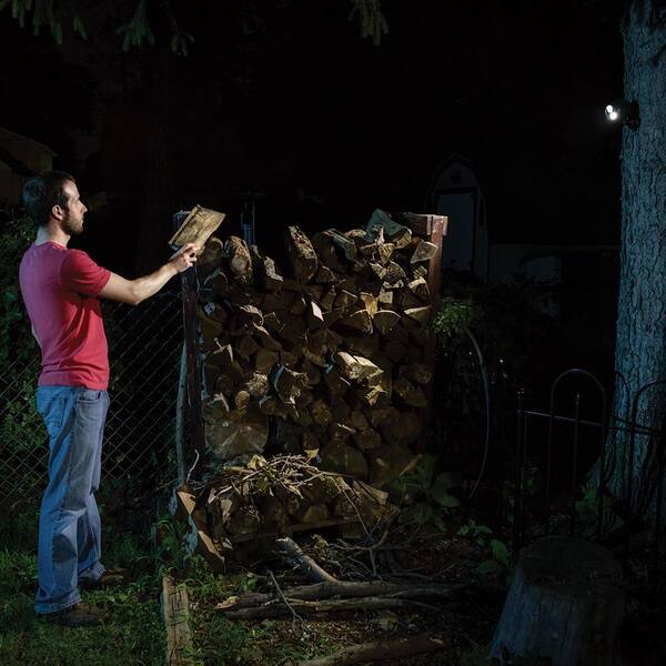 Mr Beams - Outdoor 140 Lumen Battery Powered Motion Activated Integrated LED Spotlight, Brown