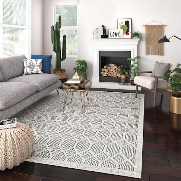 Liguria Rapallo Pebble 5 ft. x 8 ft. Contemporary Flatweave Geometric Polypropylene Rectangle Indoor/Outdoor Area Rug