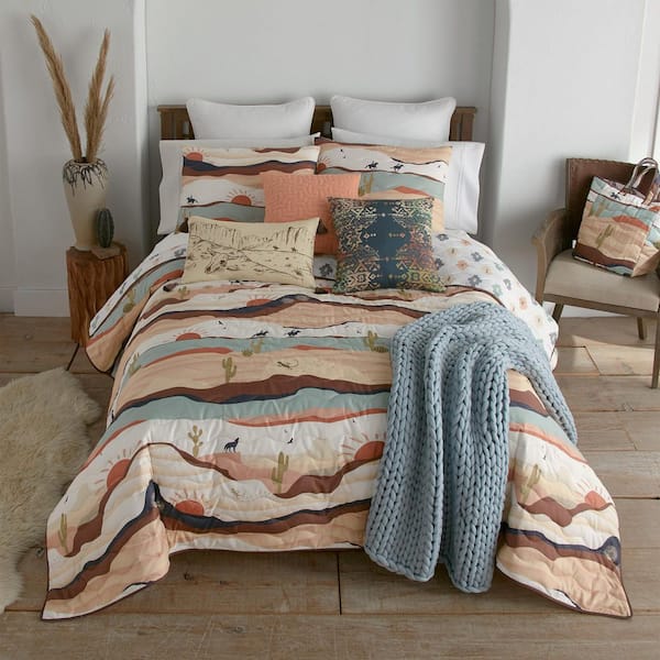 Journey 3-Piece Southwest Microfiber Beige Queen Quilt Set