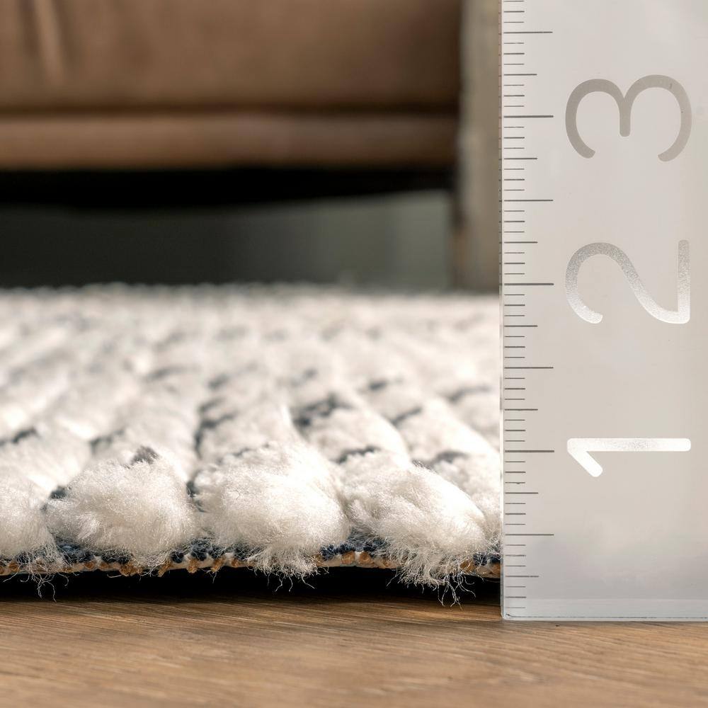 Carlina Beige Geometric Soft Shag Fringe 4' x 6' Area Rug