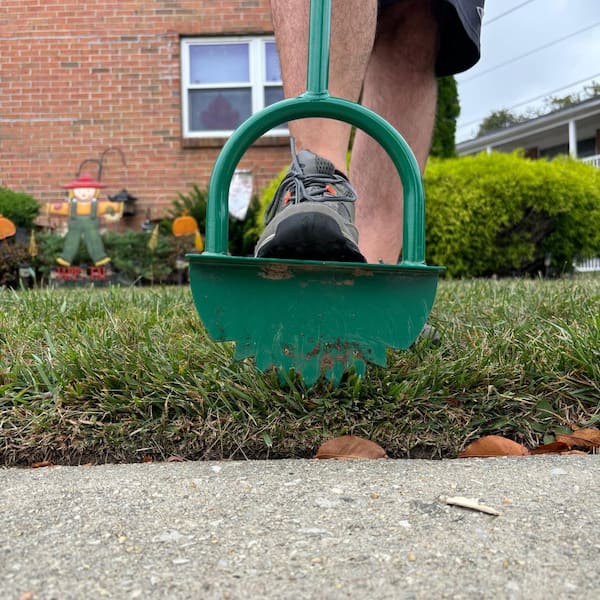 Landzie Root Cutter Edger Lawn Tool Manual Lawn Edger Tool Grass Edger Sidewalk Edger Edging Shovel 38 in. Handle L EDG RTC 1