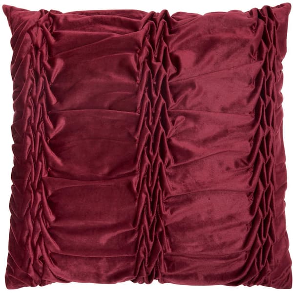 Mina Victory Lifestyles Burgundy 22 in. x 22 in. Throw Pillow