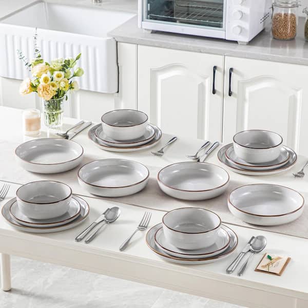 40-piece Set Square White Plates with Silver Rim, 20 Piece 8.2 40-piece Set Square White Plates with Silver Rim, 20 Piece 8.2