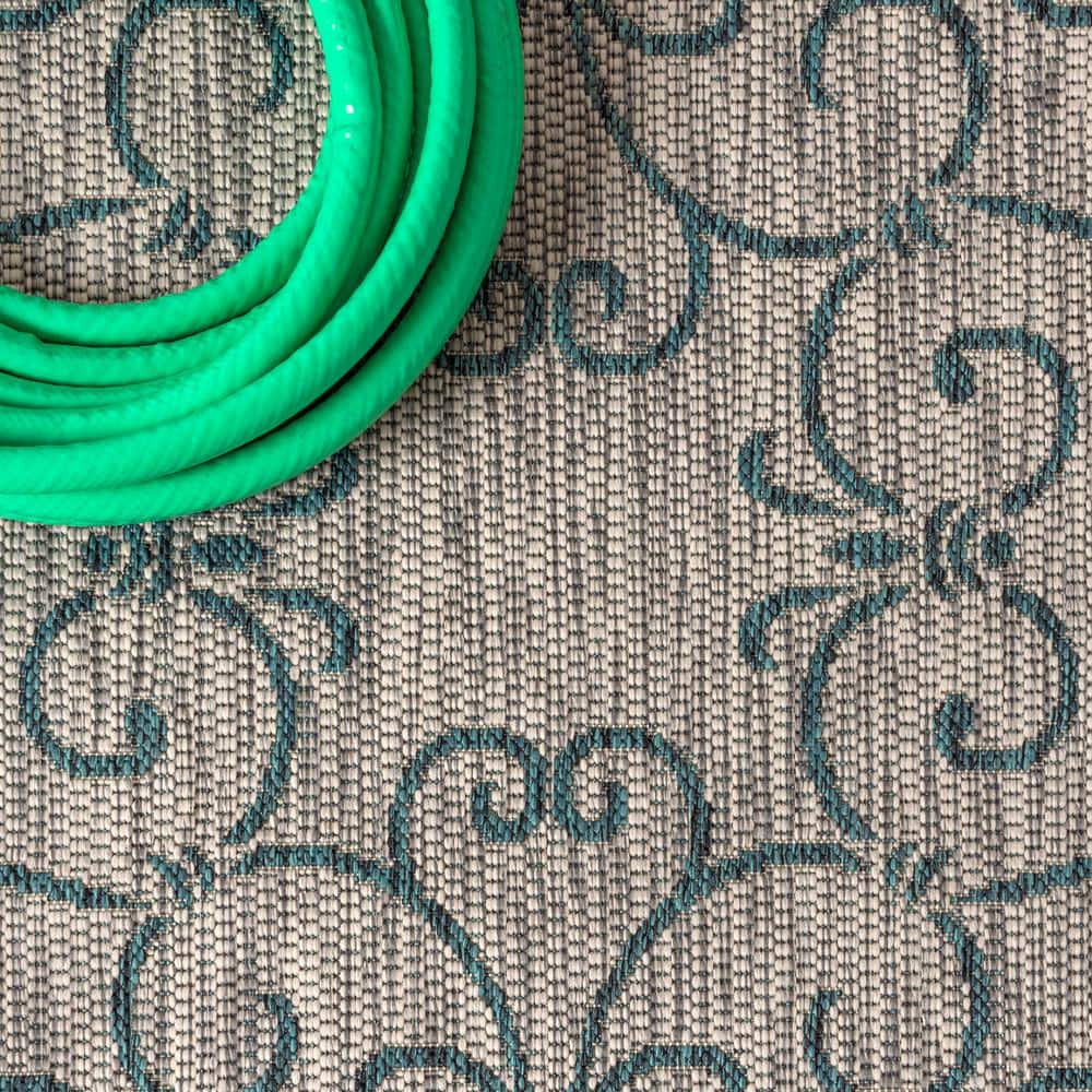 Boho-Chic Vintage Filigree Teal & Gray Synthetic Indoor/Outdoor Rug