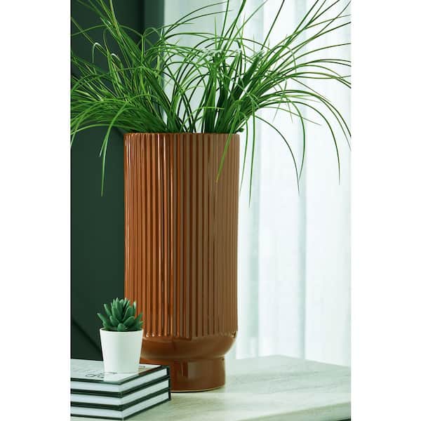 Signature DESIGN BY ASHLEY Avalyah 15 in. H Brown Ceramic Cylinder Decorative Vase (Set of 2)