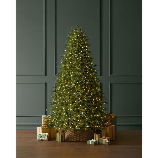 7.5 ft. Breckenridge Twinkling Adaptive Lighting Downswept Fraser Fir LED Pre-Lit Christmas Tree T29