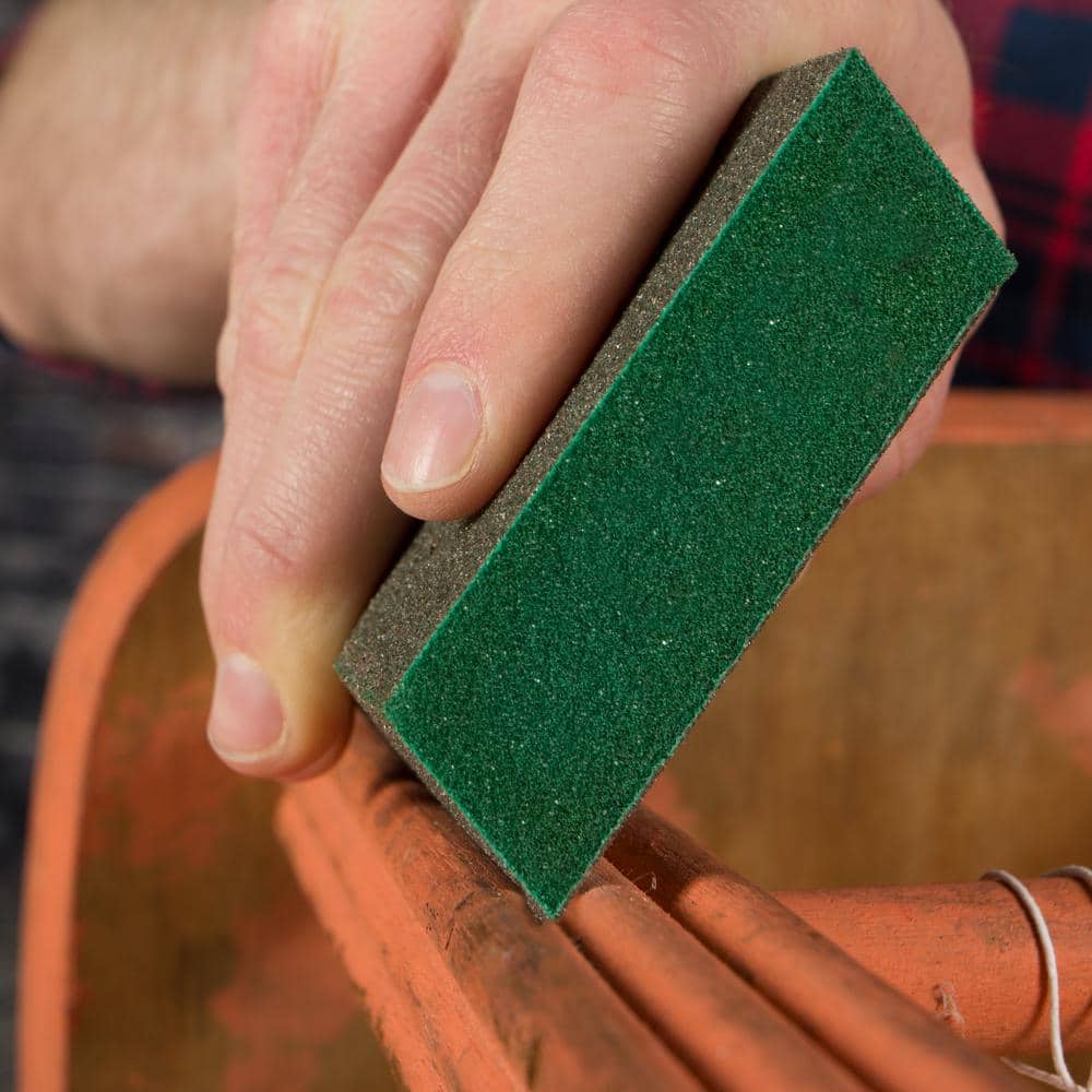 https://images.thdstatic.com/productImages/271f3214-14e7-4479-9548-d195511972cc/svn/gator-drywall-sanding-sponges-730420-e1_1000.jpg