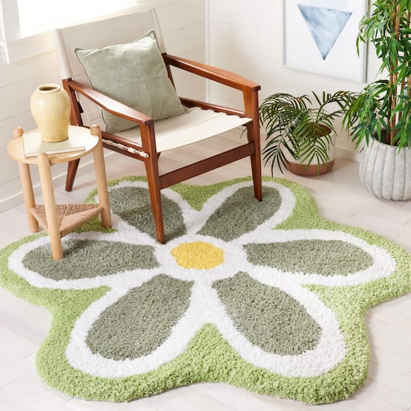 Novelty 6 ft. x 6 ft. Ivory/Green Floral Specialty Area Rug
