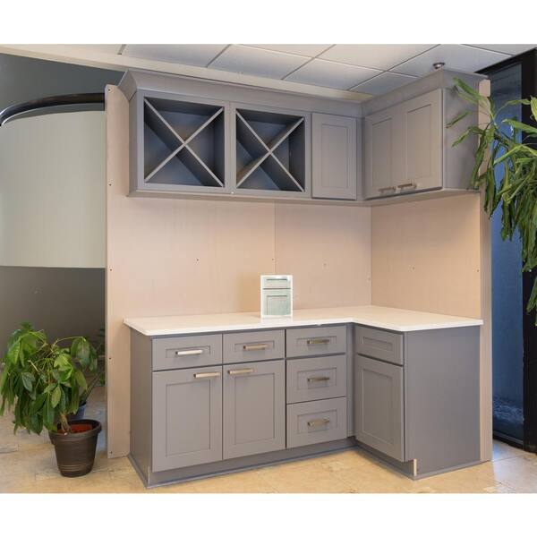 LIFEART CABINETRY Lancaster Gray Plywood Shaker Stock Assembled Base Blind Corner Kitchen Cabinet 39 in. W x 34.5 in. H x 24 in. D