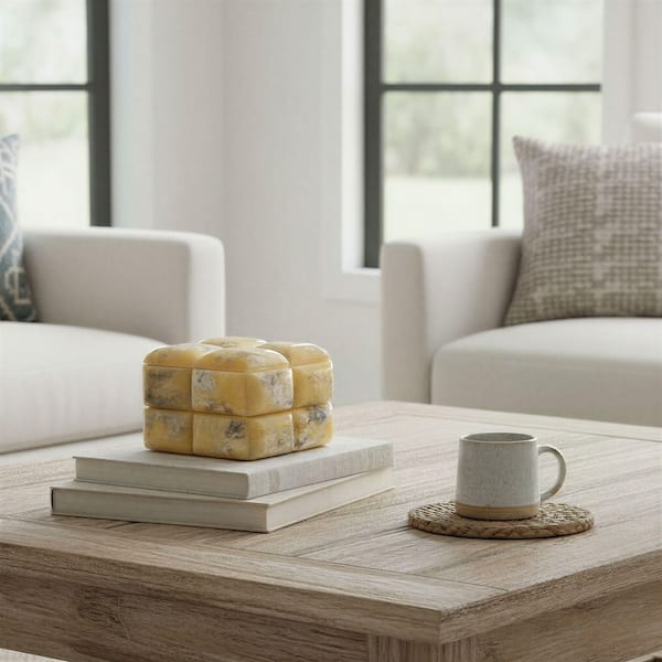 置物 rest here Storied Home Yellow Ivory 7 in. x 4.3 in. Textured Square Resin