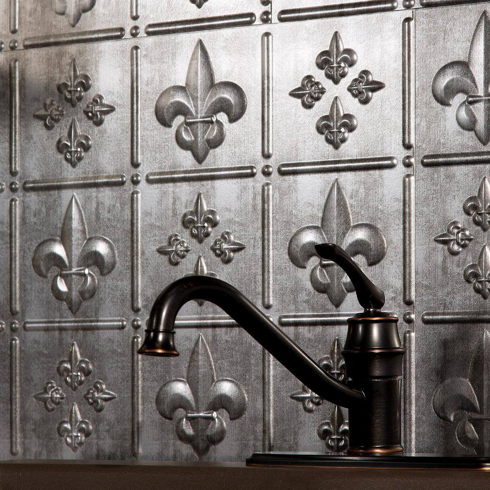 Fasade Fleur de Lis Silver Vinyl Backsplash Kit