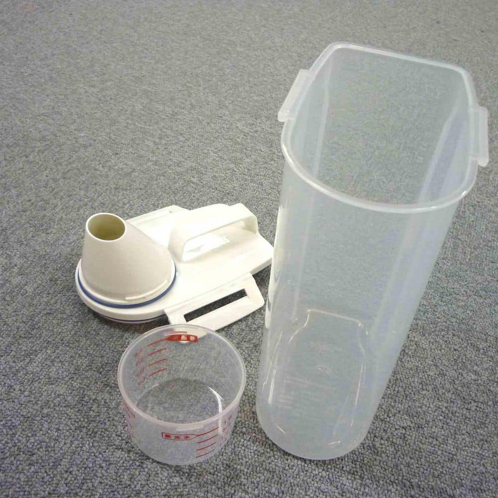 4.4 lb. ‎BPA Free Rectangular Plastic Clear Rice Container Bin with Pour Spout and Airtight Lid for Cereal price history on PriceWatchPro
