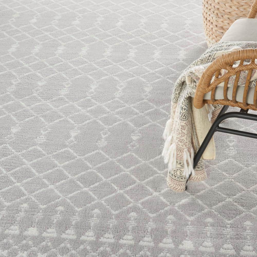 Gray Geometric Boho Chic 3' x 5' Area Rug