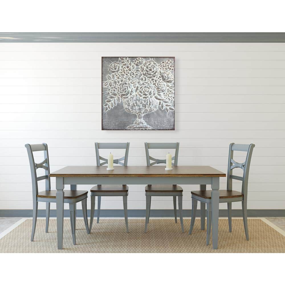Distressed Antique White Metal Floral Bouquet Wall Décor