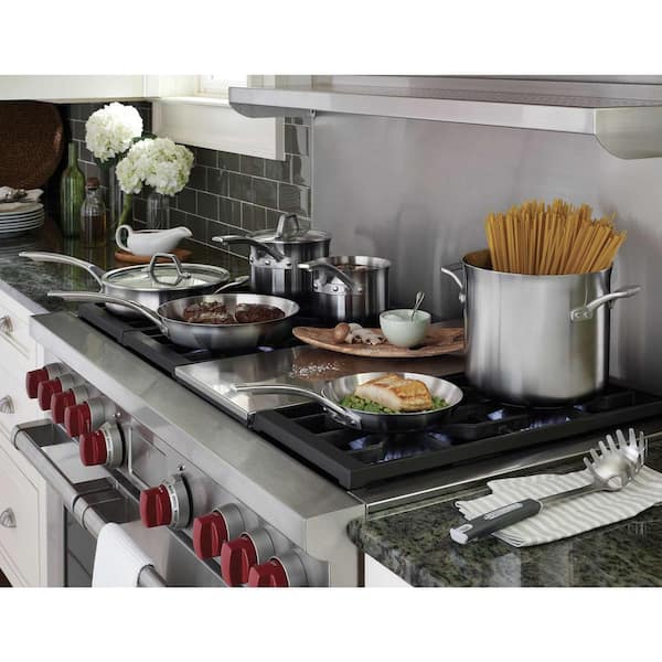 https://images.thdstatic.com/productImages/276b73ca-b22c-4eef-99d3-b317c97e0db6/svn/brushed-stainless-steel-calphalon-pot-pan-sets-1950766-c3_600.jpg