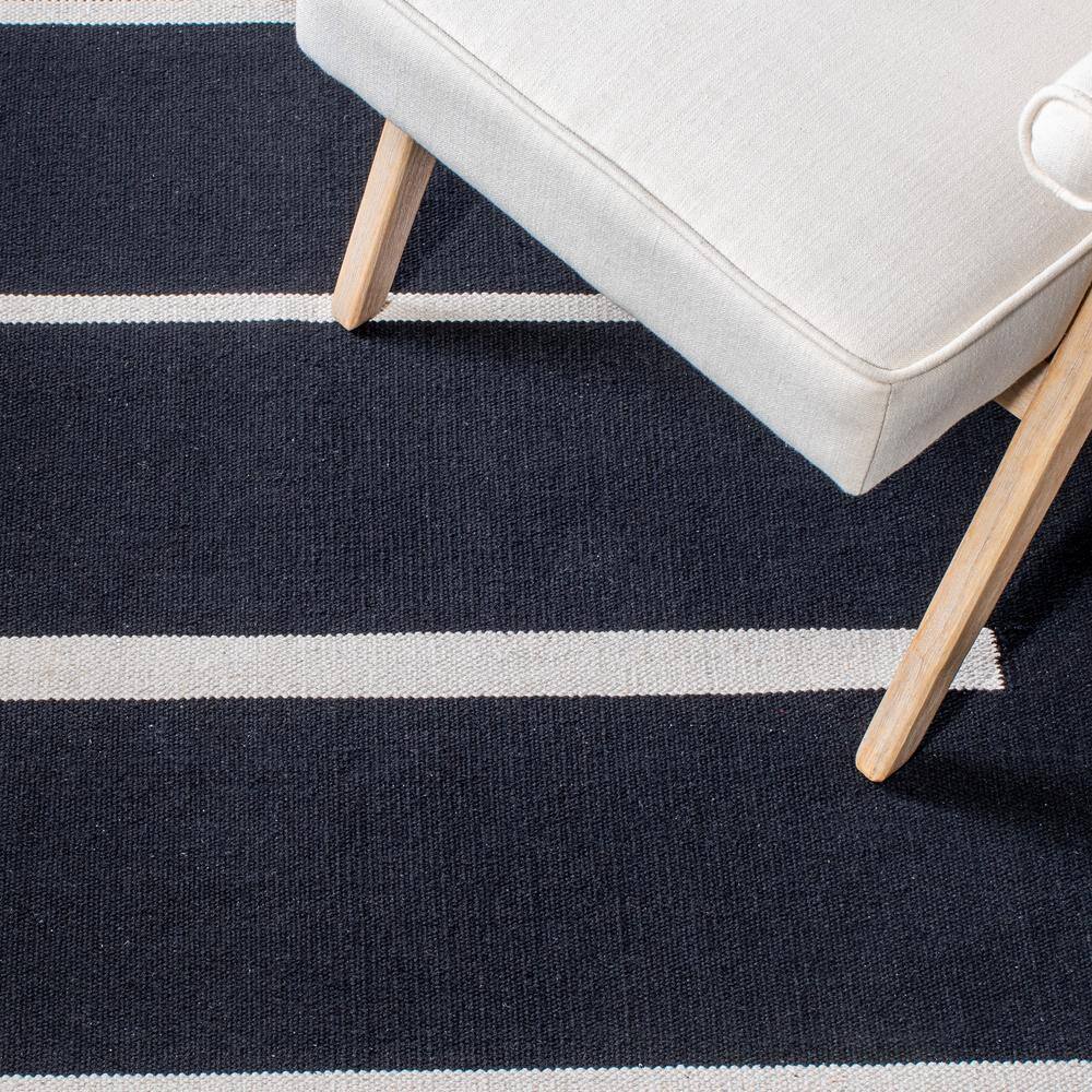 Coastal Charm Handwoven Black and Ivory Cotton 6' Square Rug