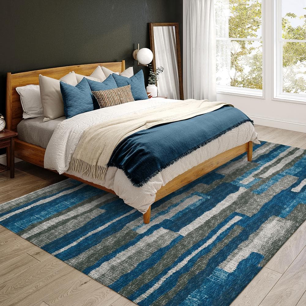 Modern Elegance Flat-Woven Blue Chenille 5' x 7' Abstract Rug