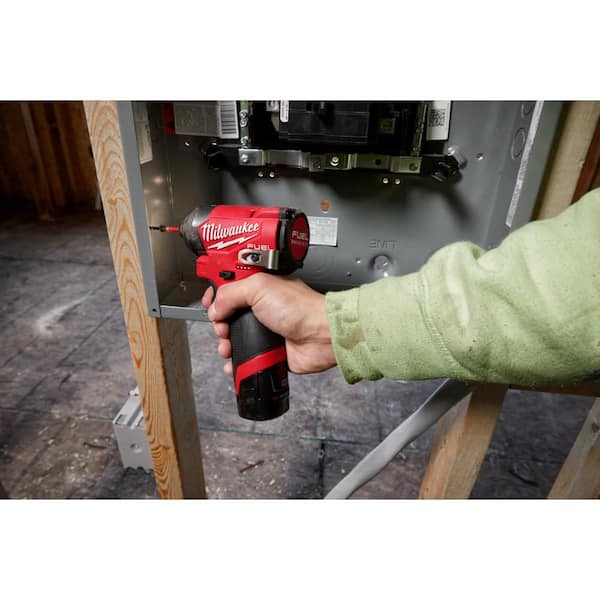 Milwaukee M12 FUEL 12-Volt Lithium-Ion Brushless Cordless 1/4 in