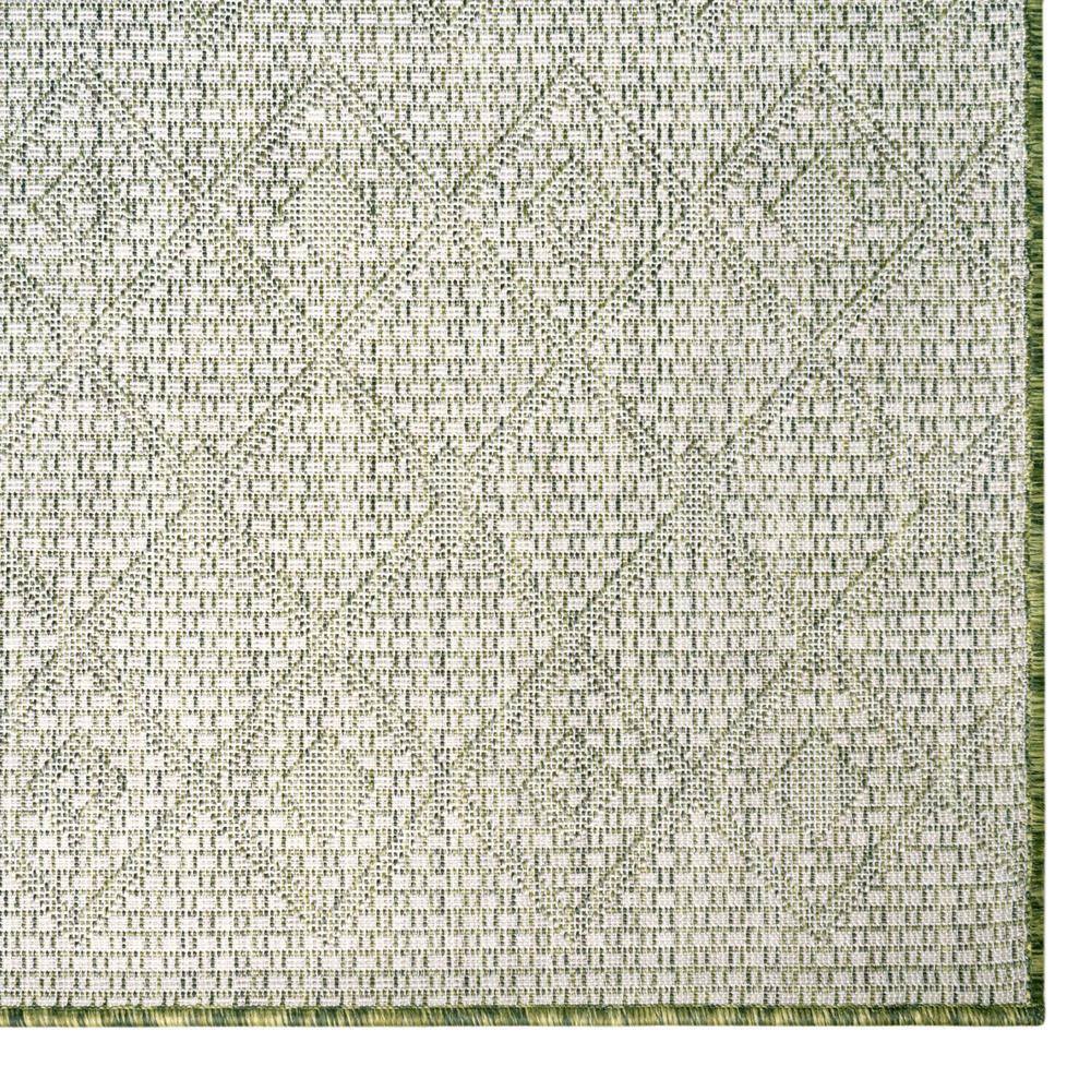Easy-Care Green Trellis 6' x 9' Outdoor Synthetic Rug