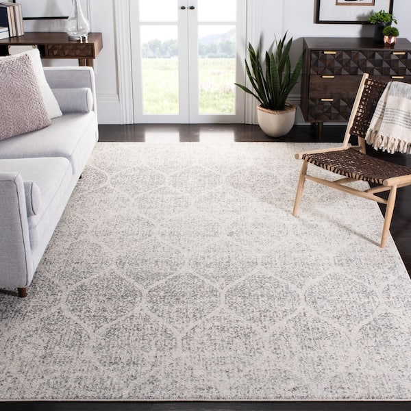 Madison Ivory/Silver 12 ft. x 18 ft. Medallion Geometric Area Rug