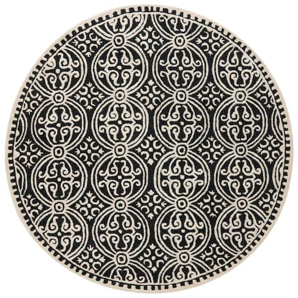 SAFAVIEH Cambridge Black/Ivory 4 ft. x 4 ft. Round Medallion Geometric Area Rug