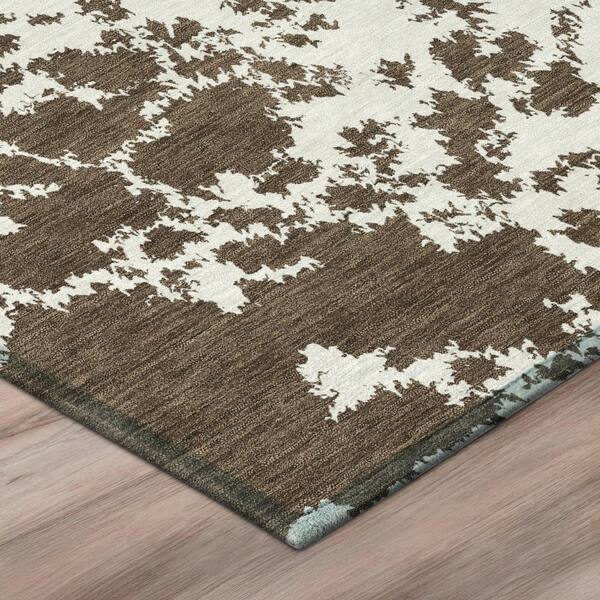 Chantille Machine Washable Indoor/Outdoor Abstract ACN2919 Chocolate 2 ft. x 3 ft. Accent Rug