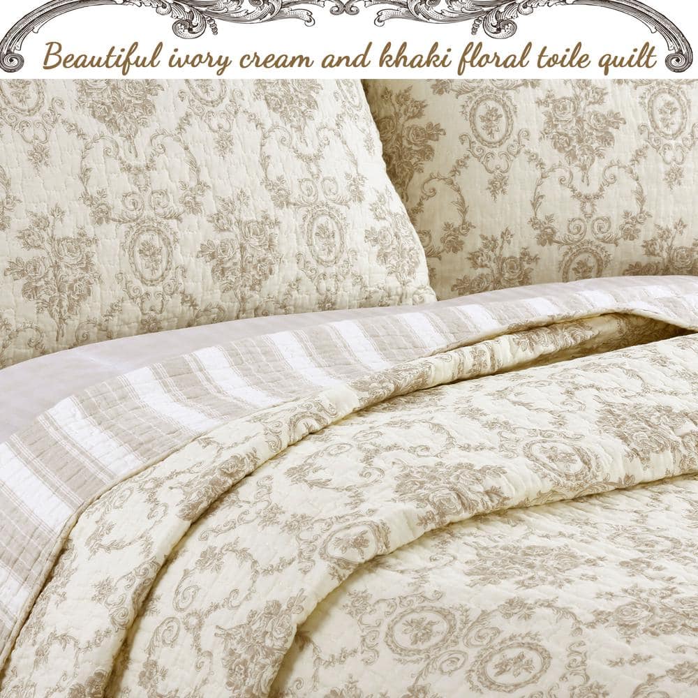 Ivory Cotton Queen Reversible Medallion Quilt Set