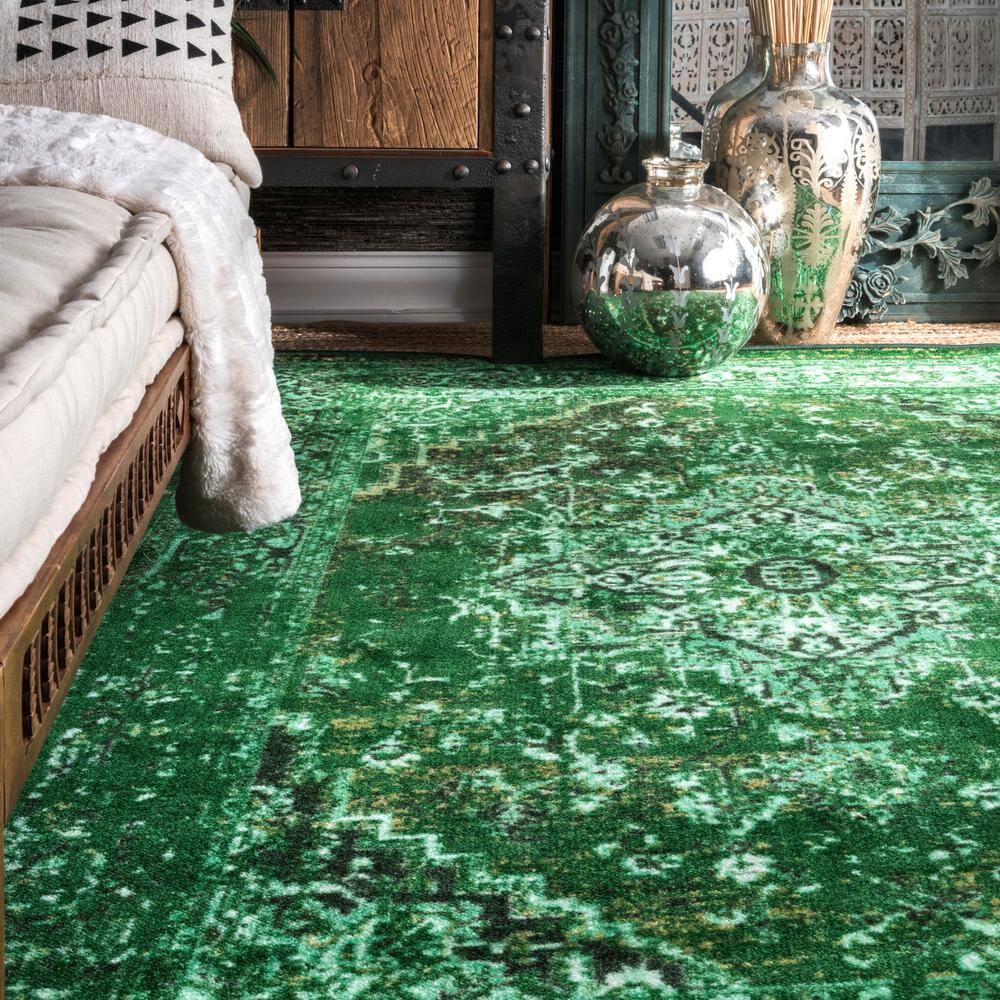 Loomed Vintage Green Synthetic 3'x5' Tufted Area Rug