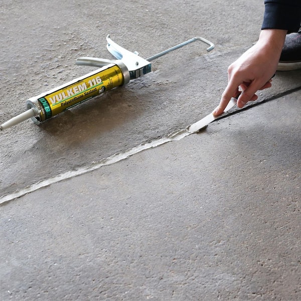 Tremco Vulkem 116 10.1 oz. Gray Exterior Polyurethane Sealant (12